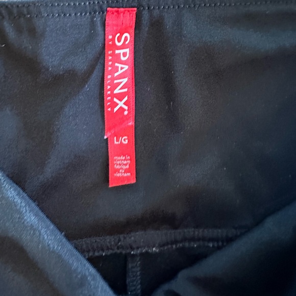 SPANX Black Faux Leather Leggings - Picture 7 of 8